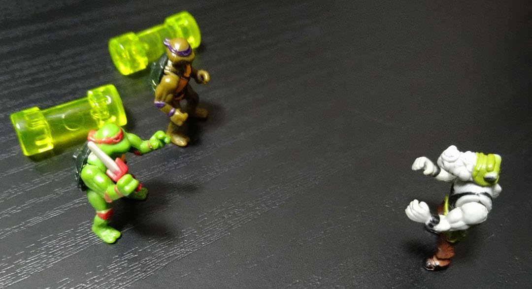 Amazon.co.jp: ミニタートルズ 3体セット ミュータンジェン付き